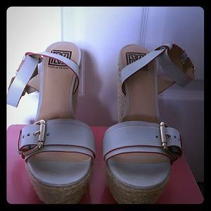 Pour La Victoire Jaclyn Sandals